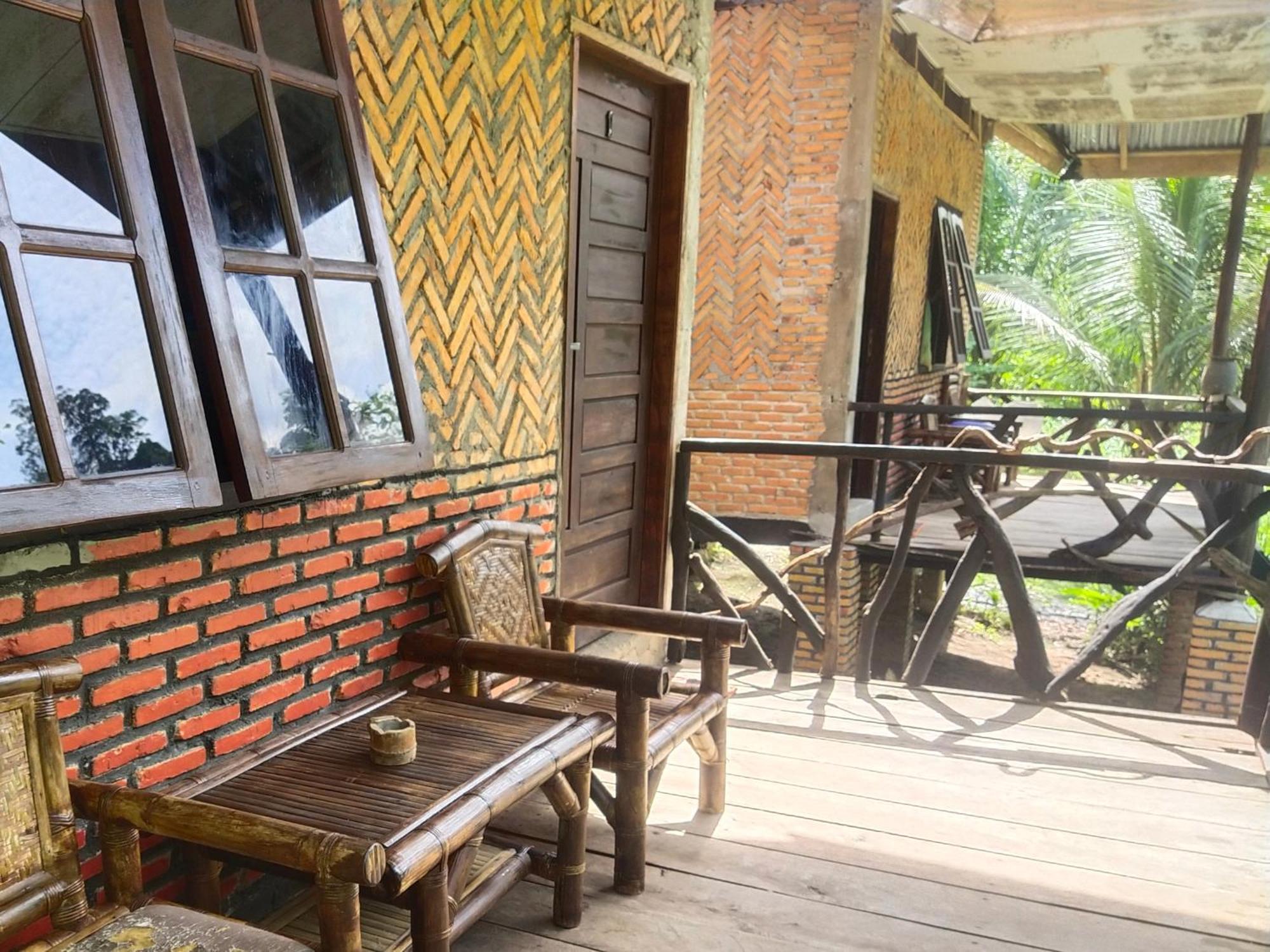 Mountain View Cottages & Villa Tangkahan Habitación foto